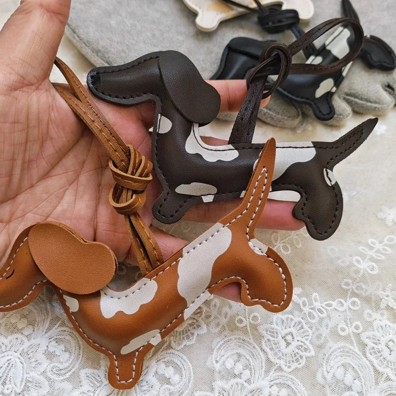 Dachshund PU Leather Dog Keychain – Cute Sausage Dog Bag Charm